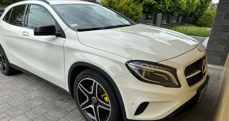 Mercedes-Benz GLA cena 76000 przebieg: 197000, rok produkcji 2016 z Jarosław małe 172